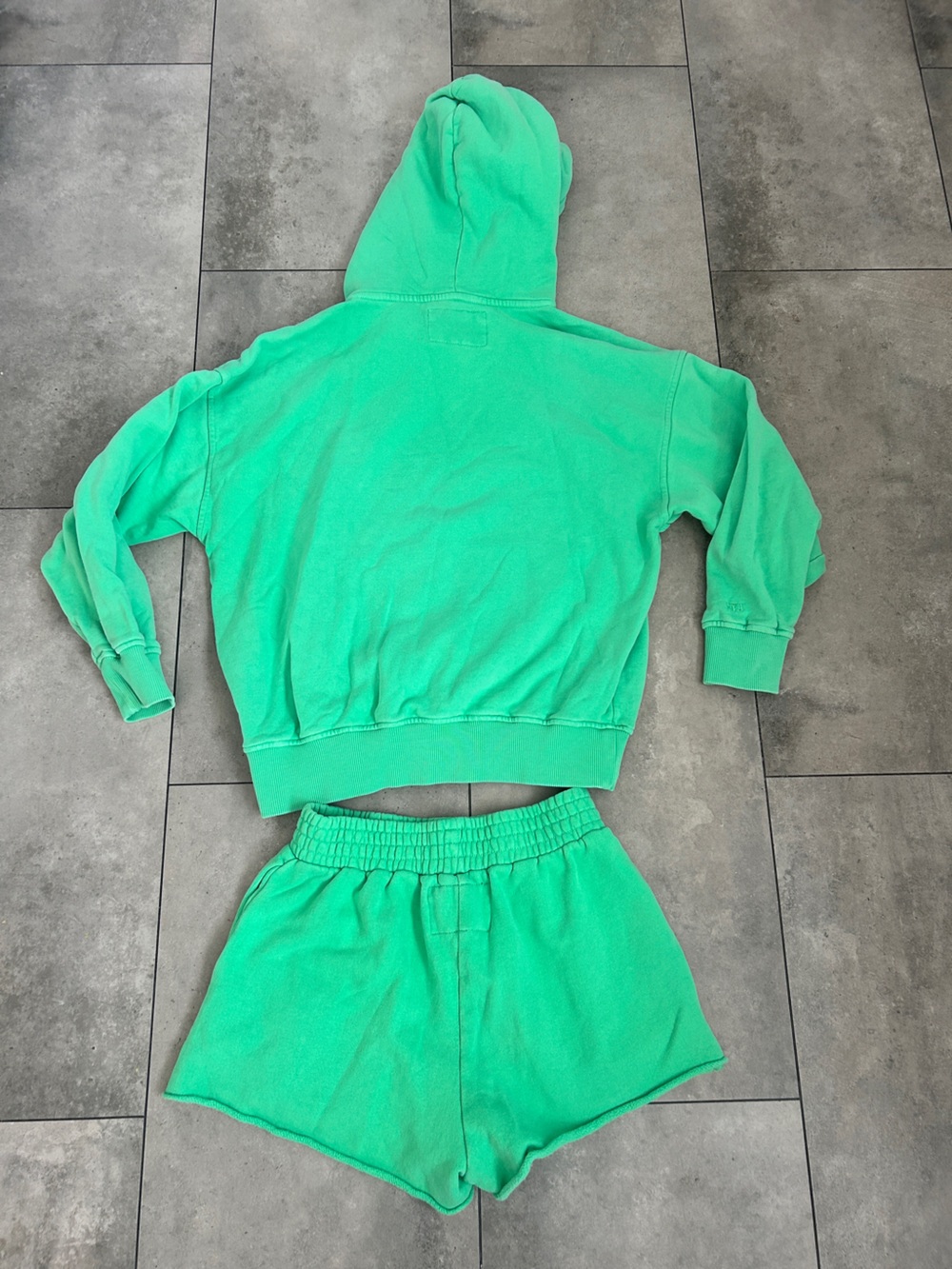 Katie J NYC green hoodie and shorts sweatshirt set Small/Large - Picture 2 of 11